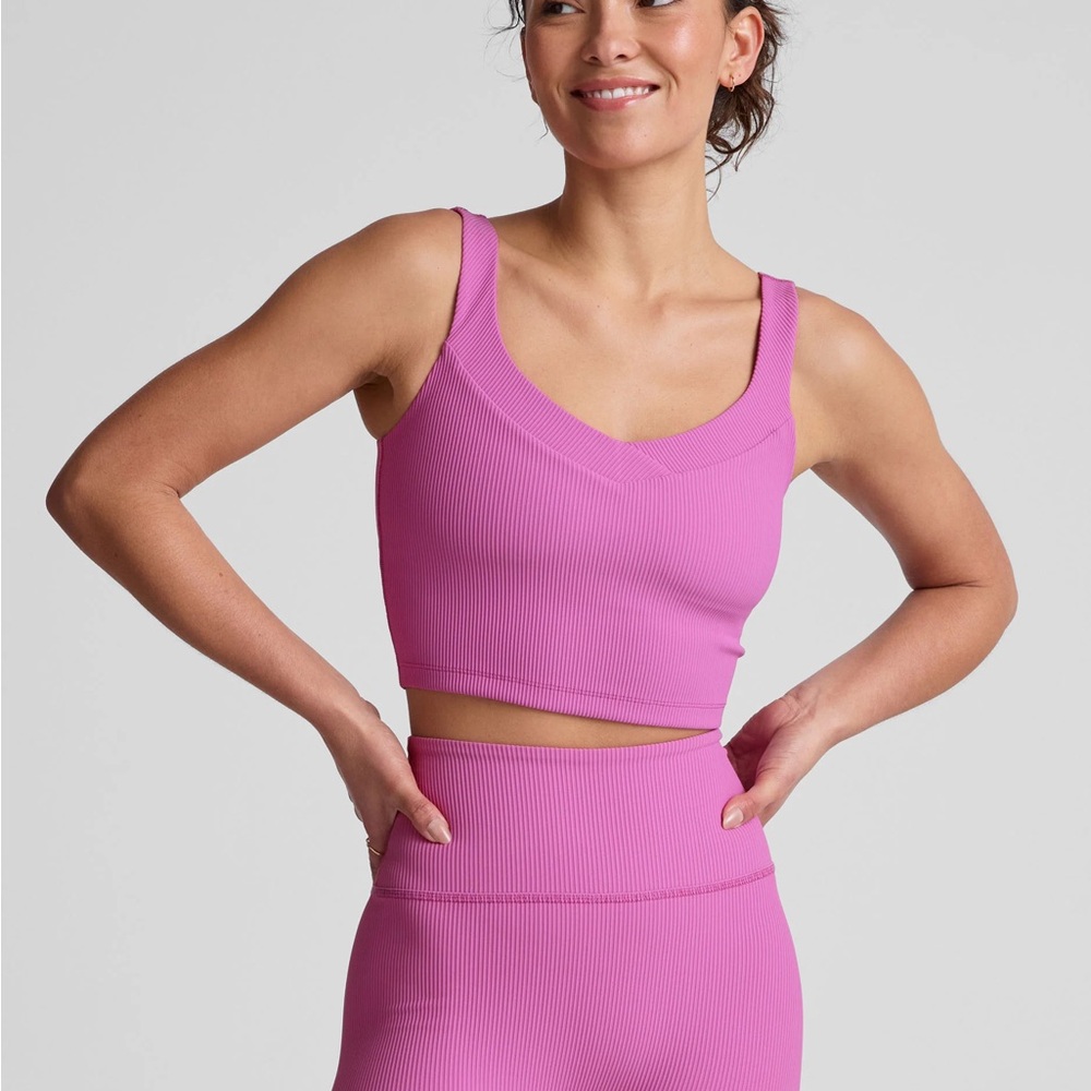 NWT Beyond Yoga Impulse Ribbed Crop Tank in Sunset Violet